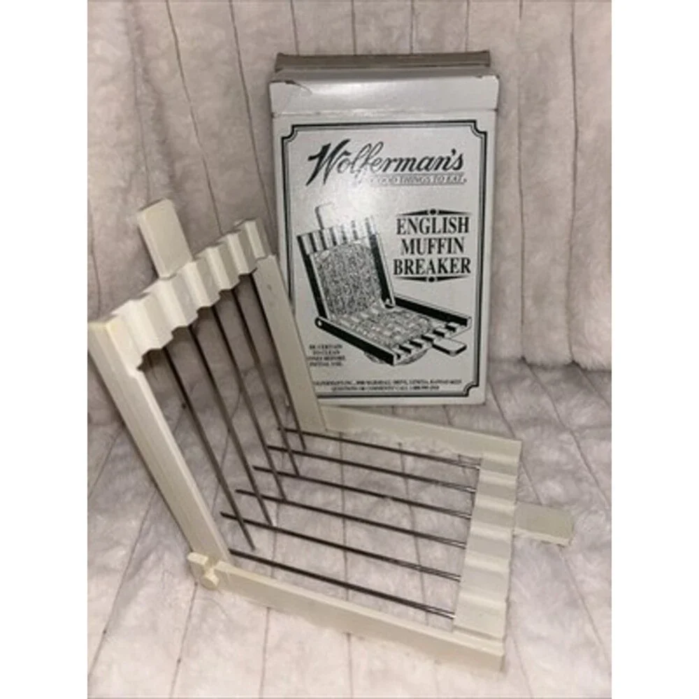 Vintage Wolferman's English Muffin Breaker, New in Box